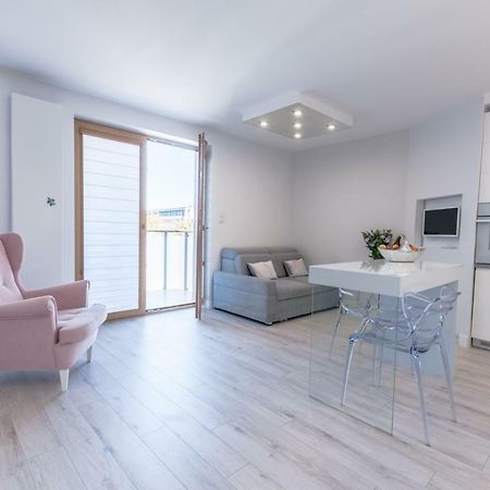 Apartments Prezydencki キェルツェ エクステリア 写真