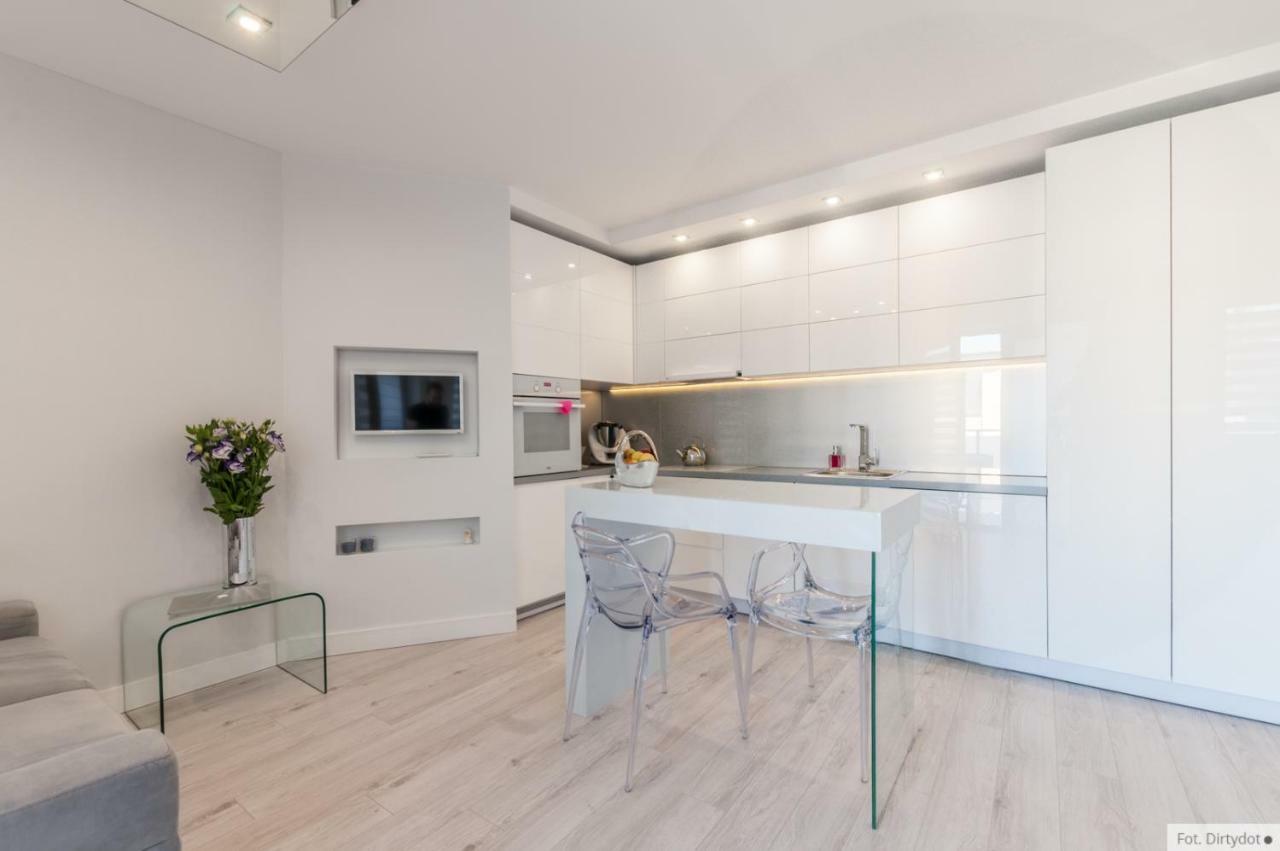 Apartments Prezydencki キェルツェ エクステリア 写真